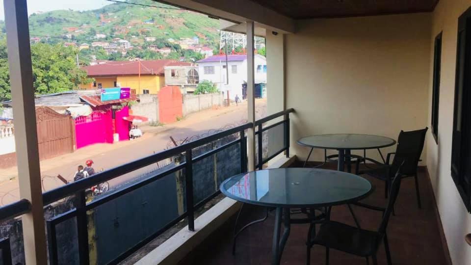 Zunox Guest House Freetown Zewnętrze zdjęcie
