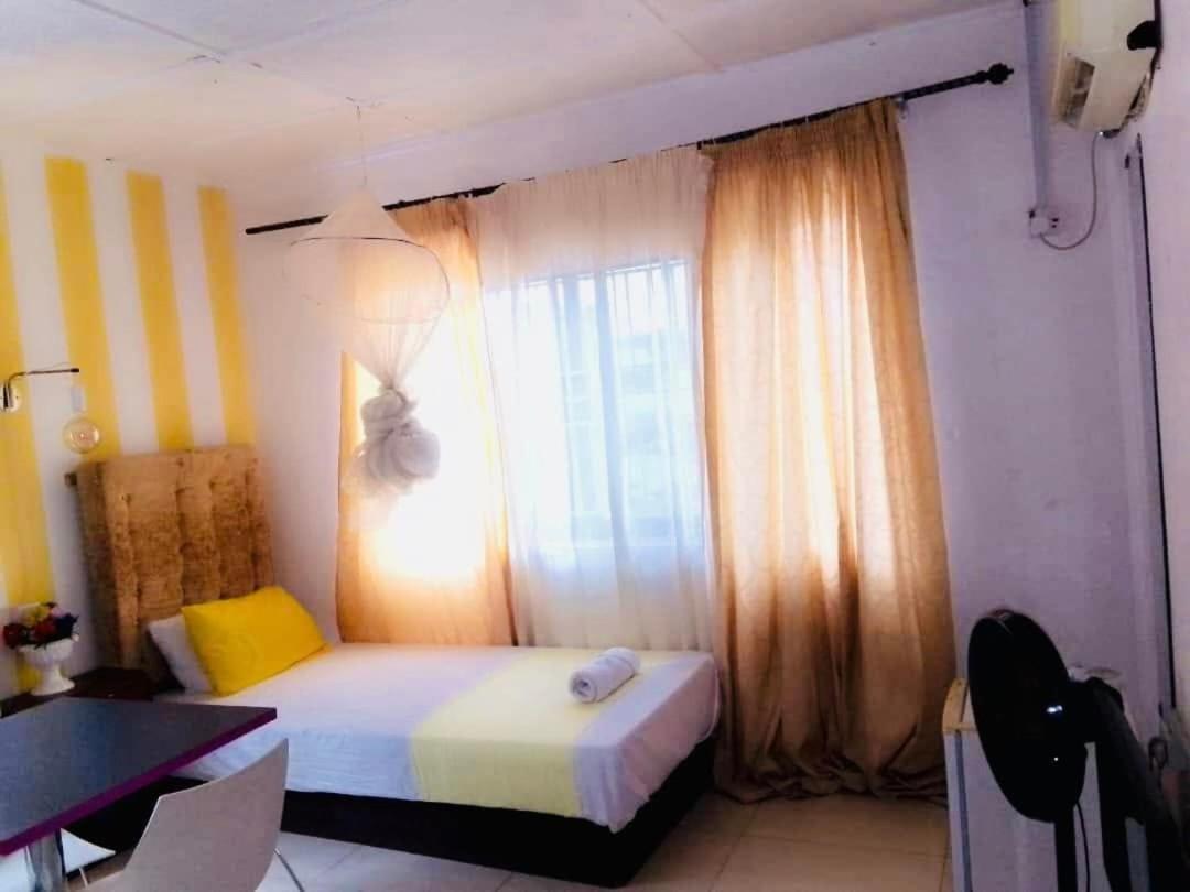 Zunox Guest House Freetown Zewnętrze zdjęcie
