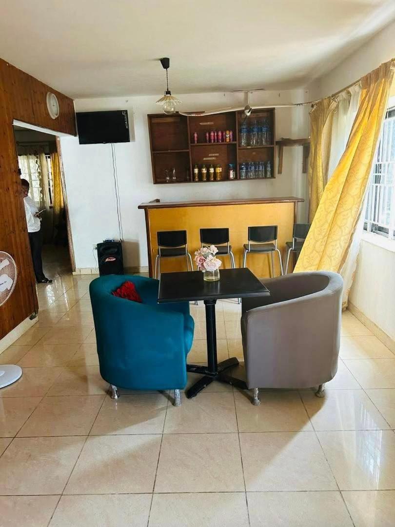 Zunox Guest House Freetown Zewnętrze zdjęcie